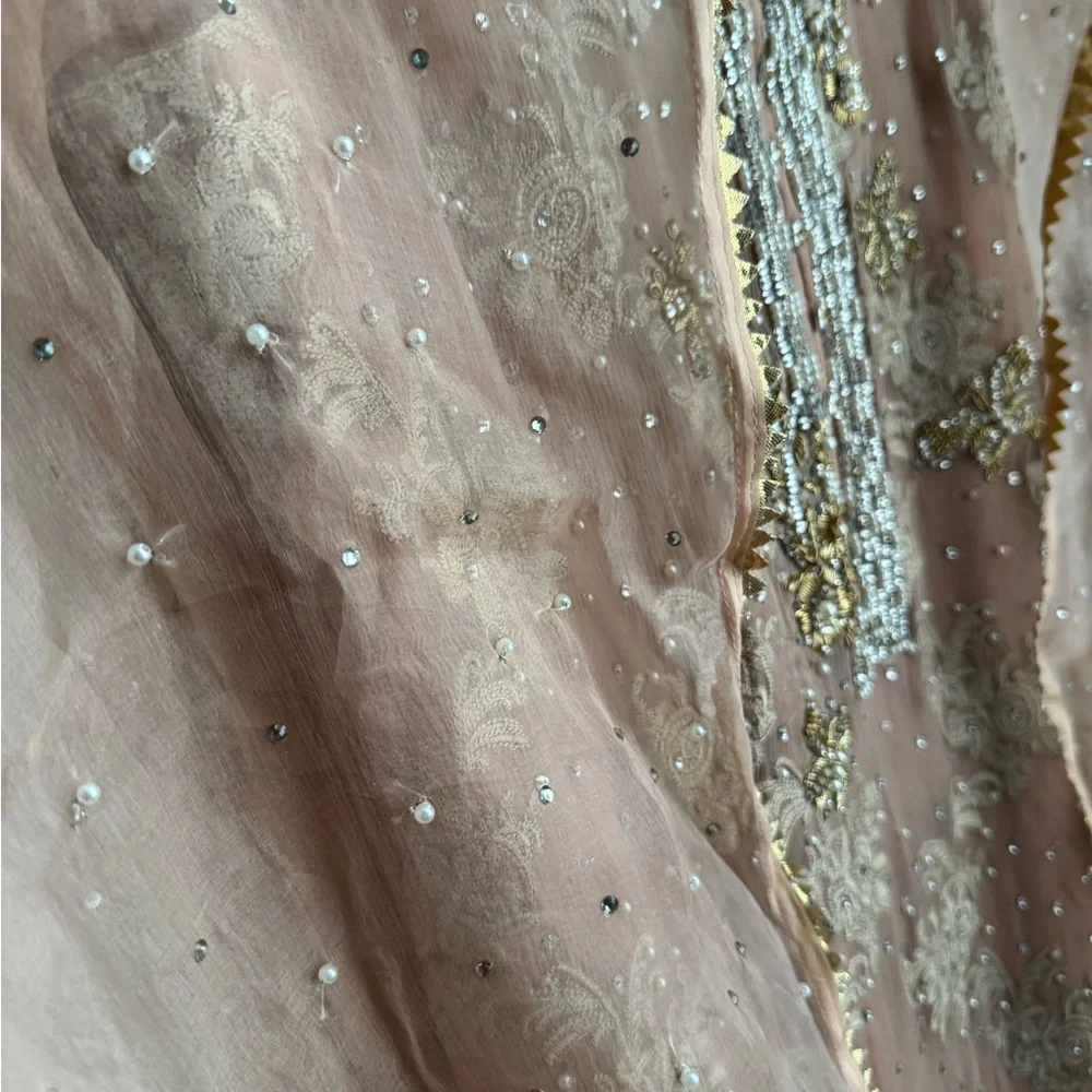Agha Noor - Chiffon Elegant Peach Embroidered Kurta ( 2 piece ) - Picture 8 of 8